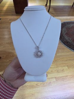 14k gold antique look pendant with chain 0.87ct