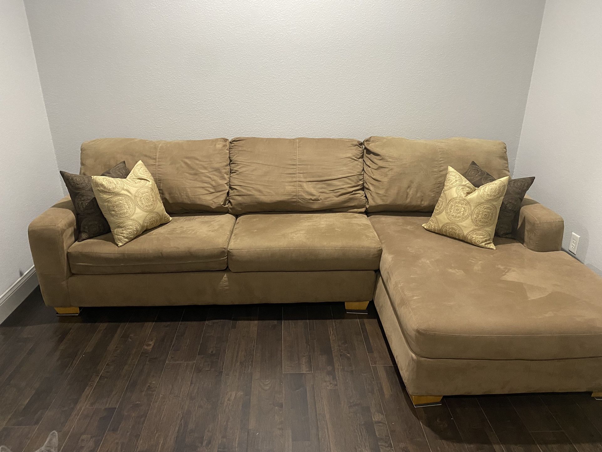 Sofa with Attached Chaise And Recliner that Rocks 