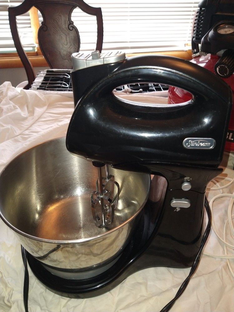 Hand/Stand Mixer