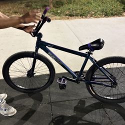 24” Throne Purple Smash Dm To Buy