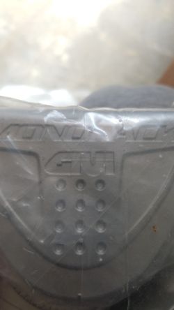 GIVI MONORACK FITTINGS / BRACKETS