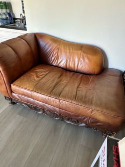 Victorian Style Left Lounge Chaise Chair