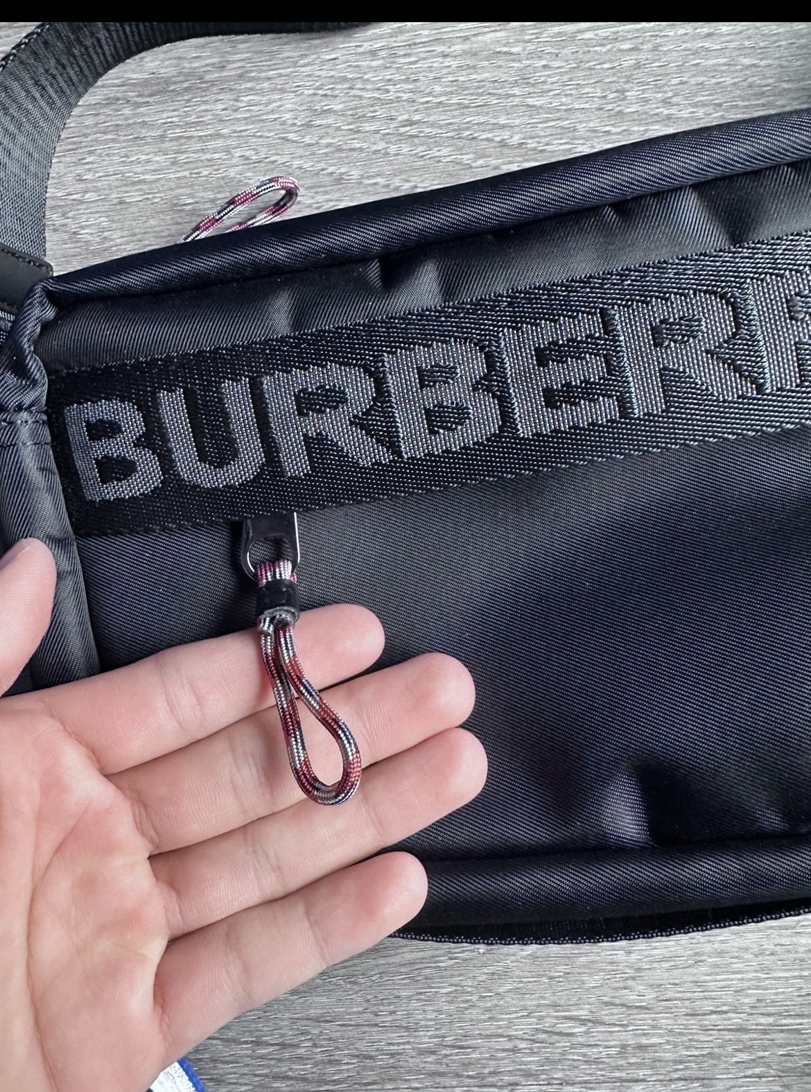 Burberry Logo Print Nylon Sonny Bum Bag Black/White for Sale in Los  Angeles, CA - OfferUp