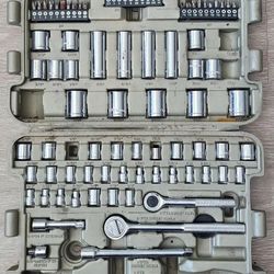 Socket Set