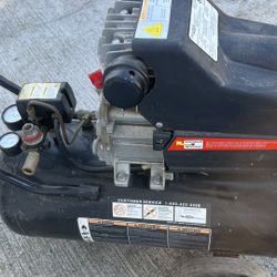 Air Compressor 11 Gallon