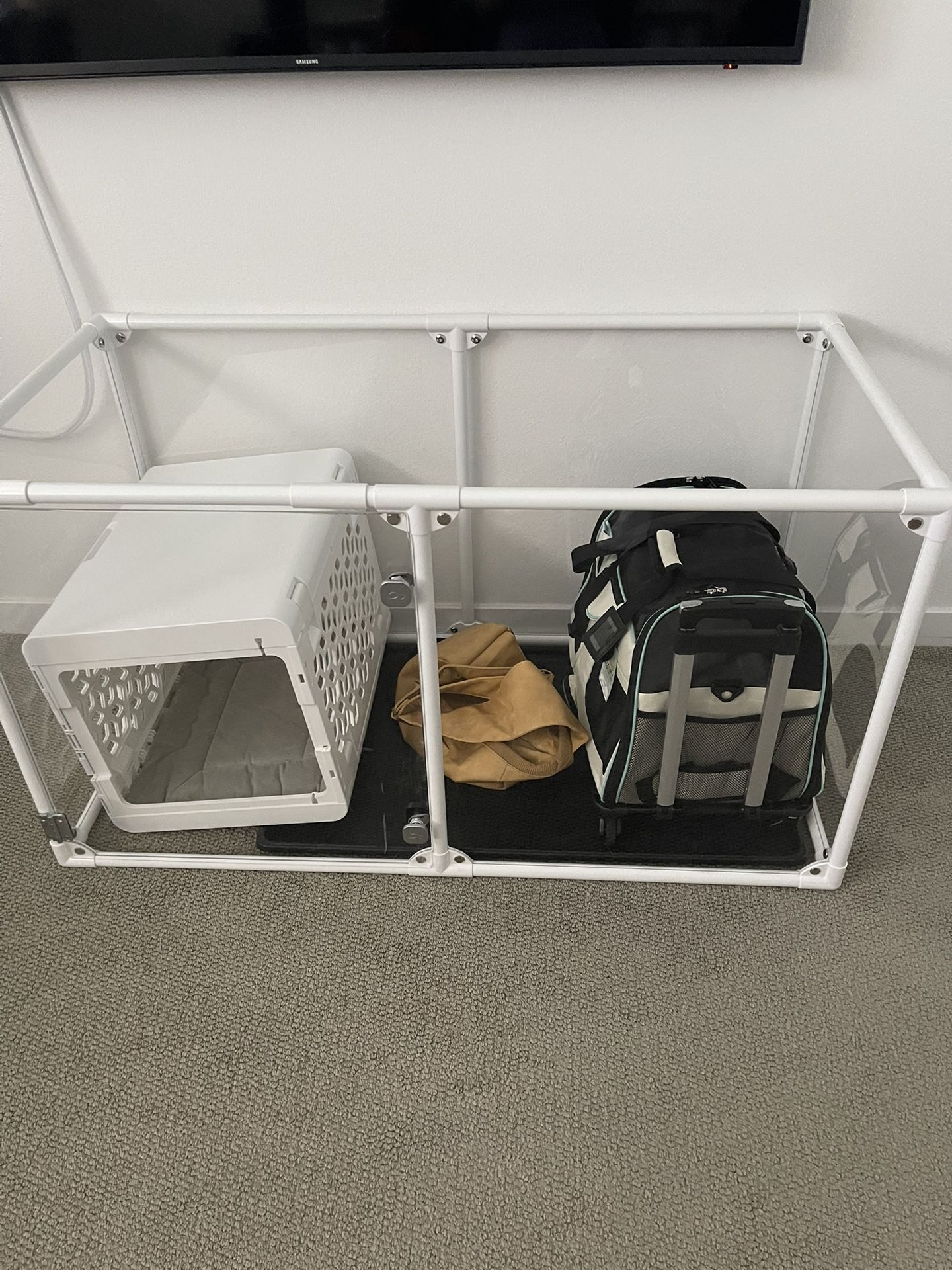 PUPPY STARTER KIT!! Large Clear Dog Pen, Small Crate Travel Carrier