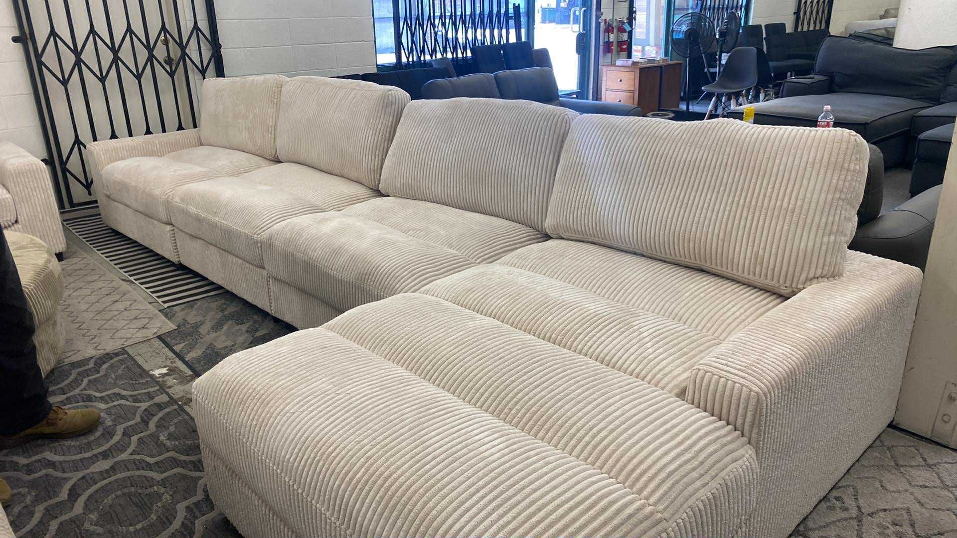 New 4 Piece Modular Sectional Couch! Includes Free Delivery 🚚!