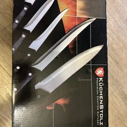 6 Pieces Knife Set Plus Cutting Board 