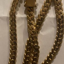 Big Gold Chain Cuban Link  10k  