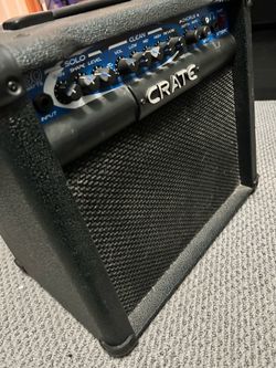 This is a Crate XT30RC solid-state combo electric guitar amplifier featuring a built-in chorus effect and reverb.