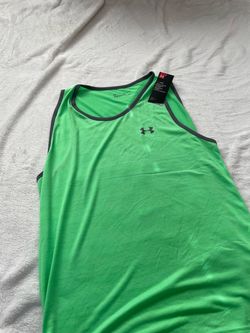 Men’s New extra large under Armour tank top