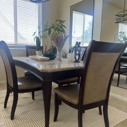 Table With 6 Chairs And Accent Table 