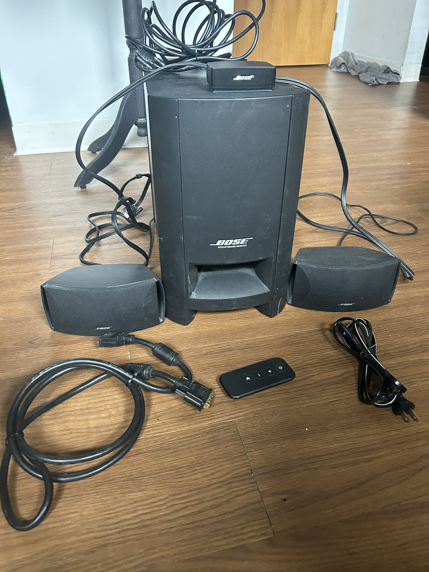 Bose CineMate Series II Digital Home Theater Complete System