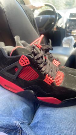 Red thunders size 9
