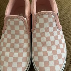 New , Girls Vans Size: 1.   25 Bucks 