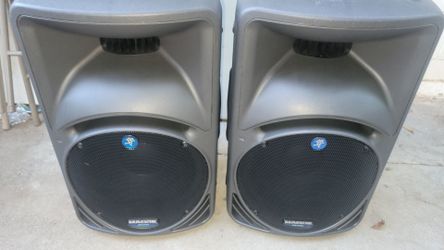 MACKIES 15 Amplificadas