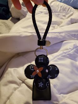 New luxury keychain or purse attachment