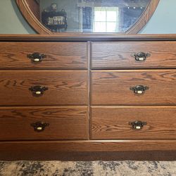 dresser with mirror