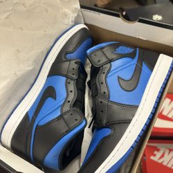 Jordan 1 Royal Blue 