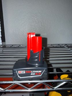 Milwaukee M12 12-Volt Lithium-Ion XC Extended Capacity Battery Pack 4.0Ah
