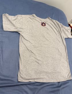 Auburn Tigers Men's Grey T-Shirt Size Large Property Of Athletics Graphic