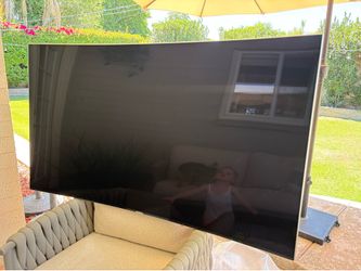 Samsung Premium 65” 4K Curved SUHD TV