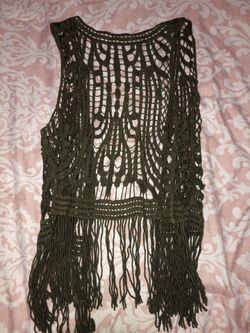 Crochet vest/cardigan