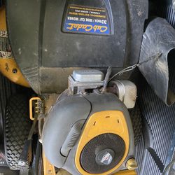  Cub Cadet 33in