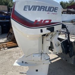 2014 BRP Evinrude 90 HP H.O. ETEC E-TEC 2-Stroke 20" Outboard Motor Only 74 Hours