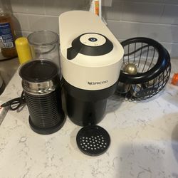 Nespresso Vertuo Pop+ 