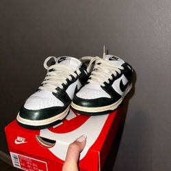 Nike Dunks 