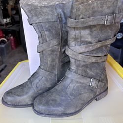 Justfab Women’s Flat Boots Military Green Size 9 NEW