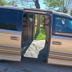 2001 Chrysler Town & Country