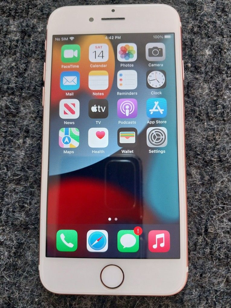 Apple IPhone 7--32GB-T-Mobile-Mint Condition-Charger + Case