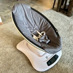 Mamaroo baby swing