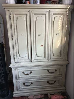 Armoire