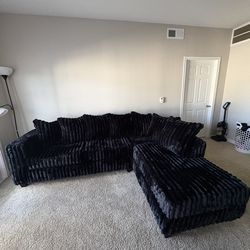 New in box Fluffy Sectional Need gone Asap