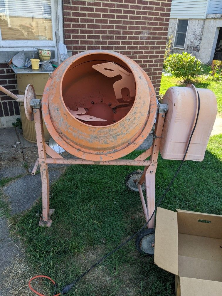 3 1/2 Cu Ft Cement Mixer