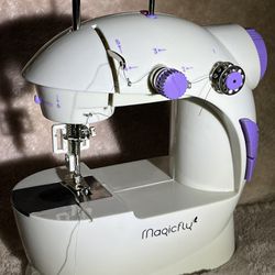 MagicFly Mini Sewing Machine for Sale in Sacramento, CA - OfferUp