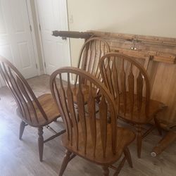 Table and 6 Chairs 