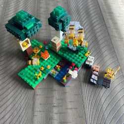 Lego Minecraft The Bee Farm