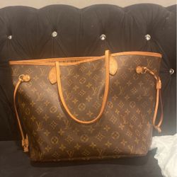 Louie Vuitton 