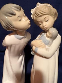 Spanish-made figurines by Zaphir Laddro porcelain