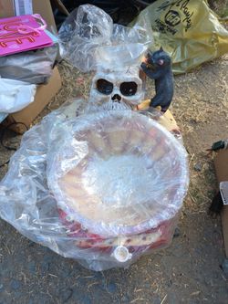Skull halloween party chip and salsa decoration