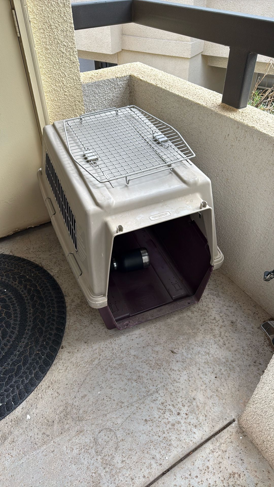 Dog kennel (medium Sized)