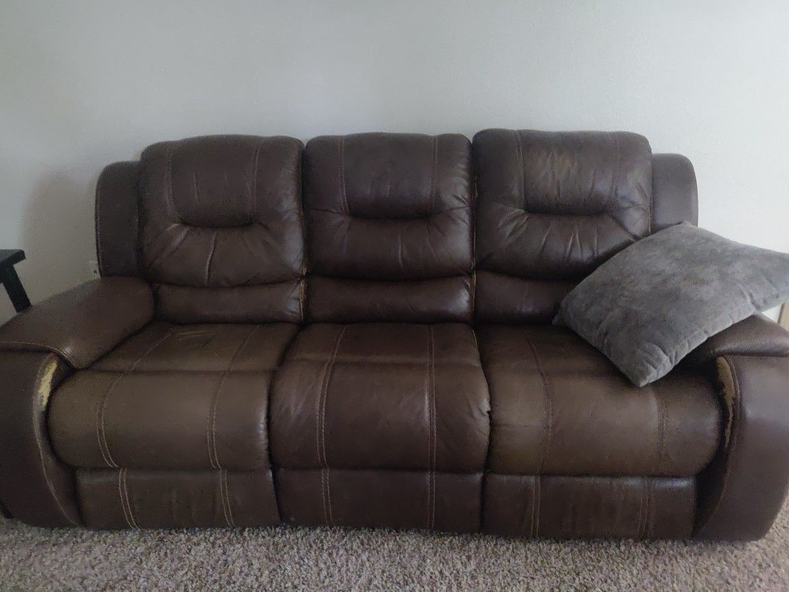 Couch With Recliner