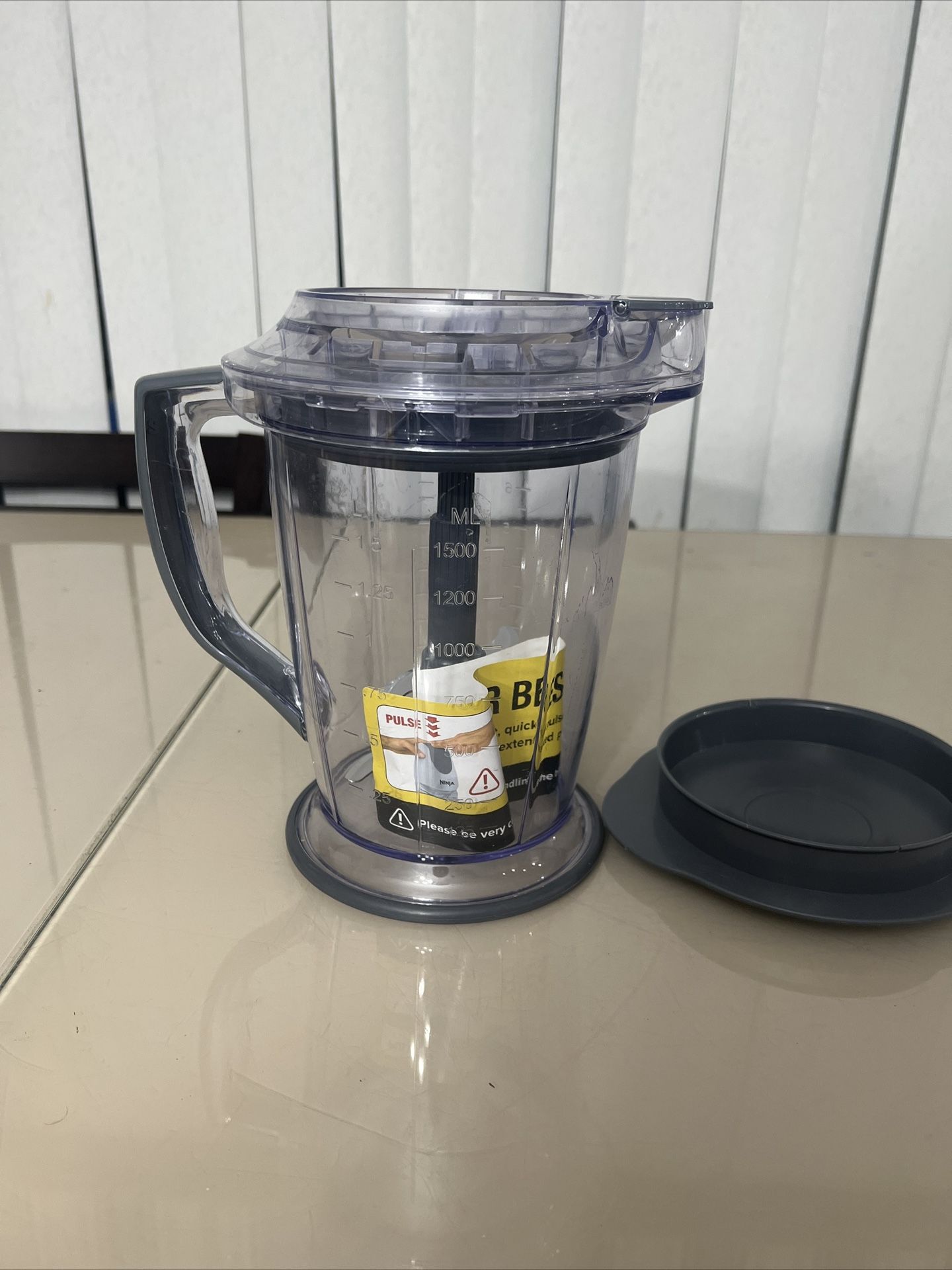 Ninja Master Prep QB900, QB900B 48oz Pitcher Lid, Stacked Blade, & Splash Guard. This is a new open box item without retail packaging. However, there