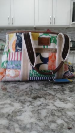 Coach handbag with matching wallet very good condition