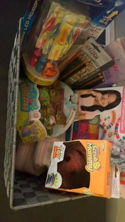 Arts and toys