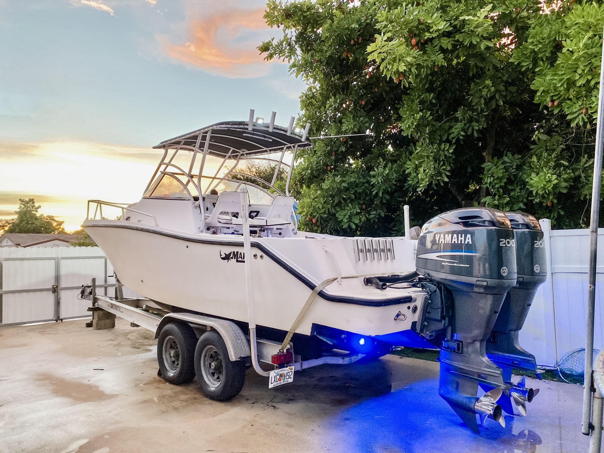 25 FT Mako Boat For Sale for Sale in Miami, FL - OfferUp